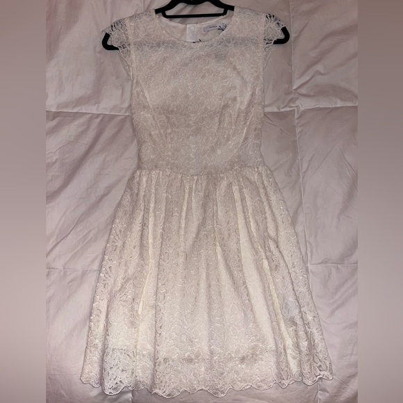 Aritzia Talula Belgravia Dress - Picture 2 of 3